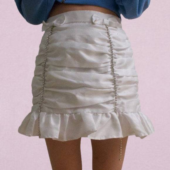 None Dresses & Skirts - Short Mermaid shape skirt white